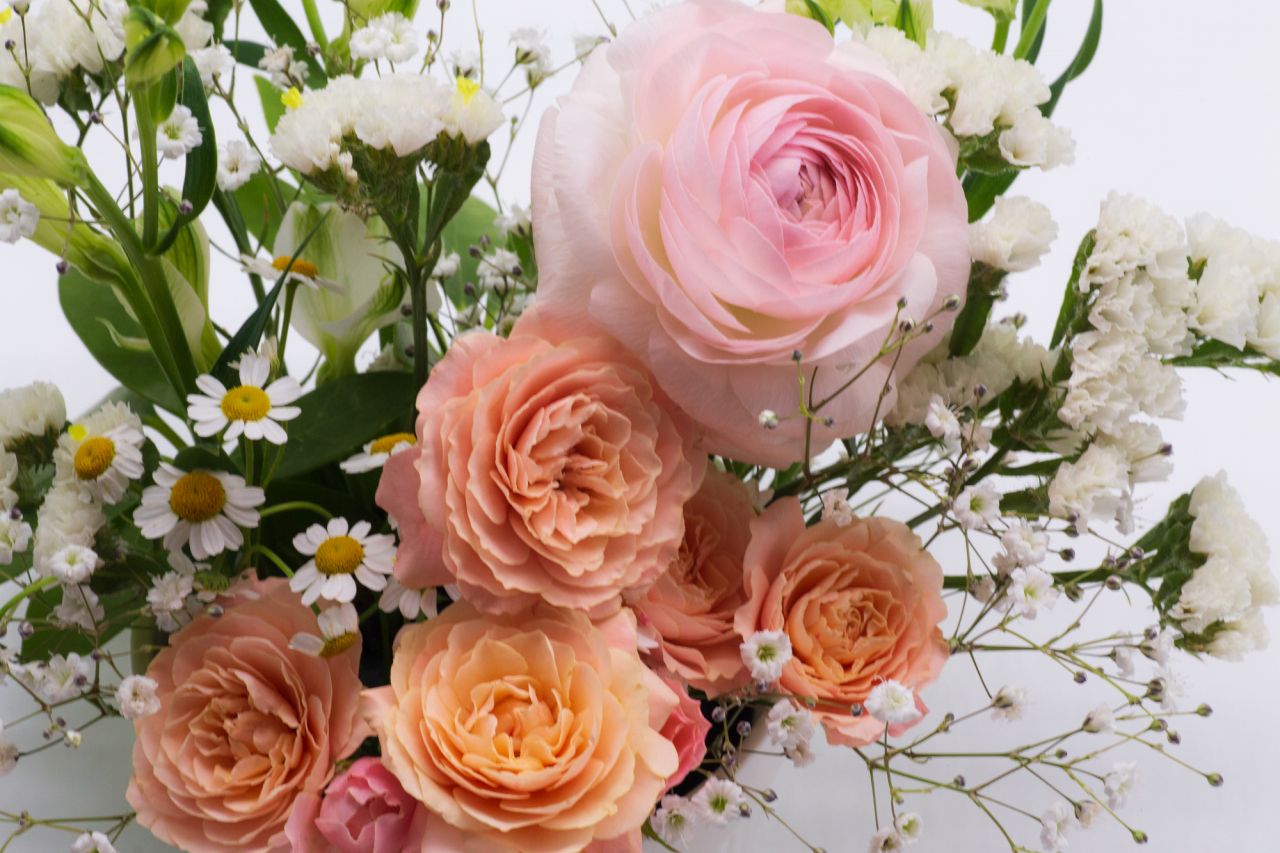 バラの花束は豊富な種類と優雅な花弁が魅力