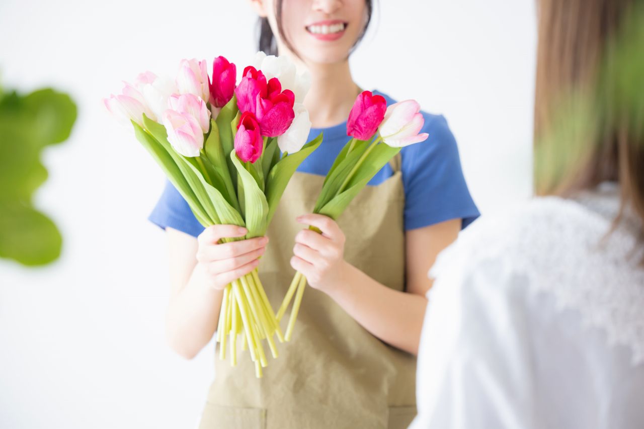 お墓参りの花はどこで買う？