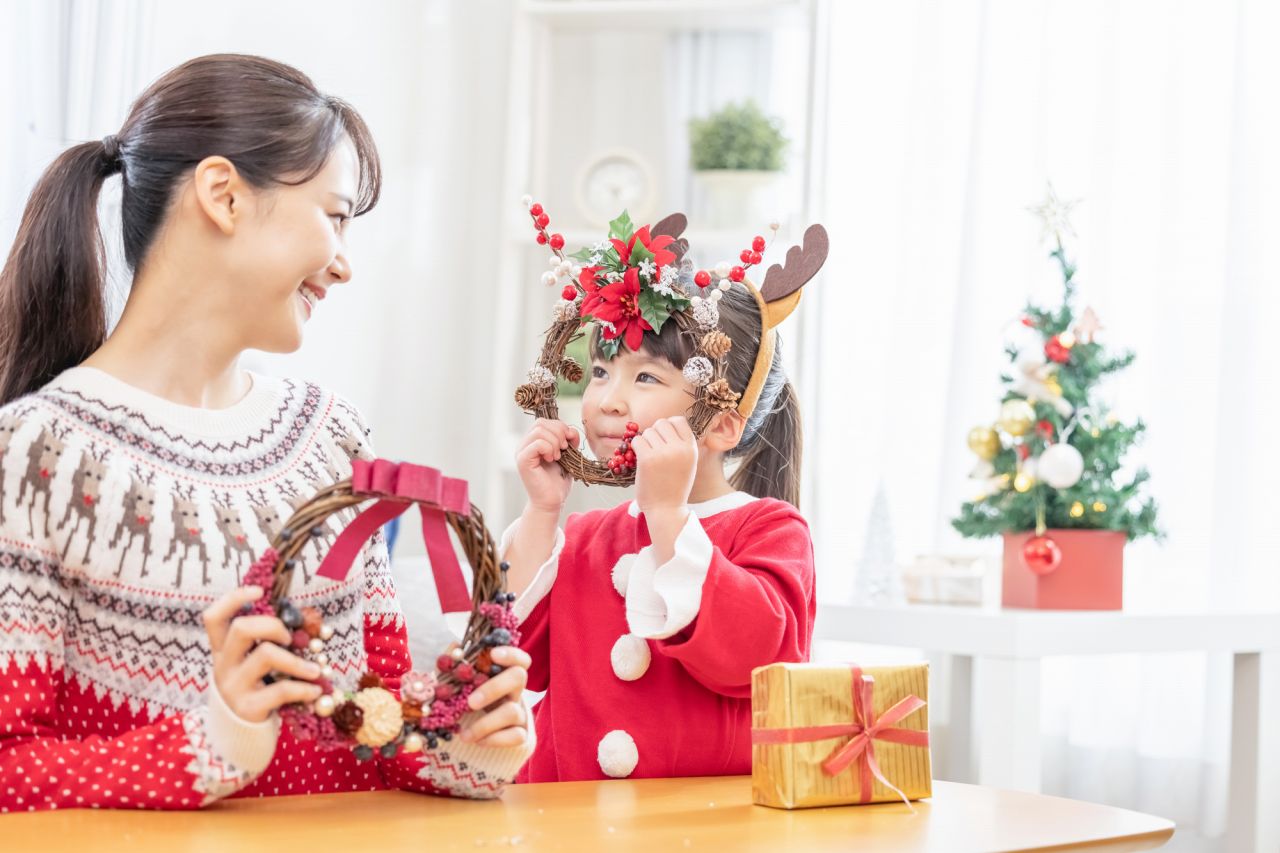 ポインセチアの花風水！クリスマスリース等で玄関に置くのも良い