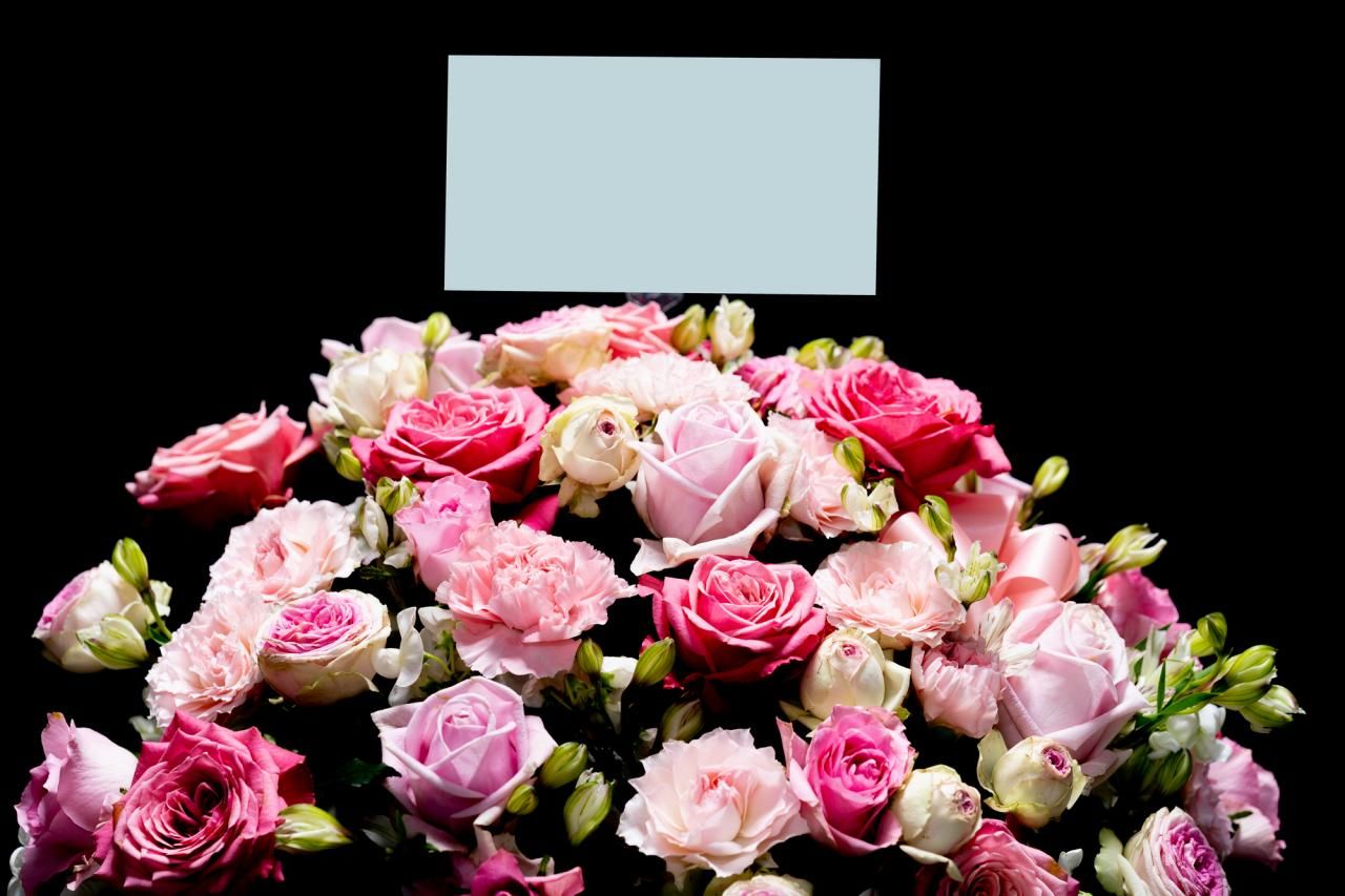 四十九日までの祭壇に供える花のマナー｜適切な色や花の種類を紹介